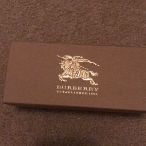 Burberry eyeglass box
